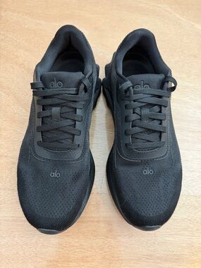 ALO Yoga Unisex Black Athletic Sneakers - Lace-Up Trainer
